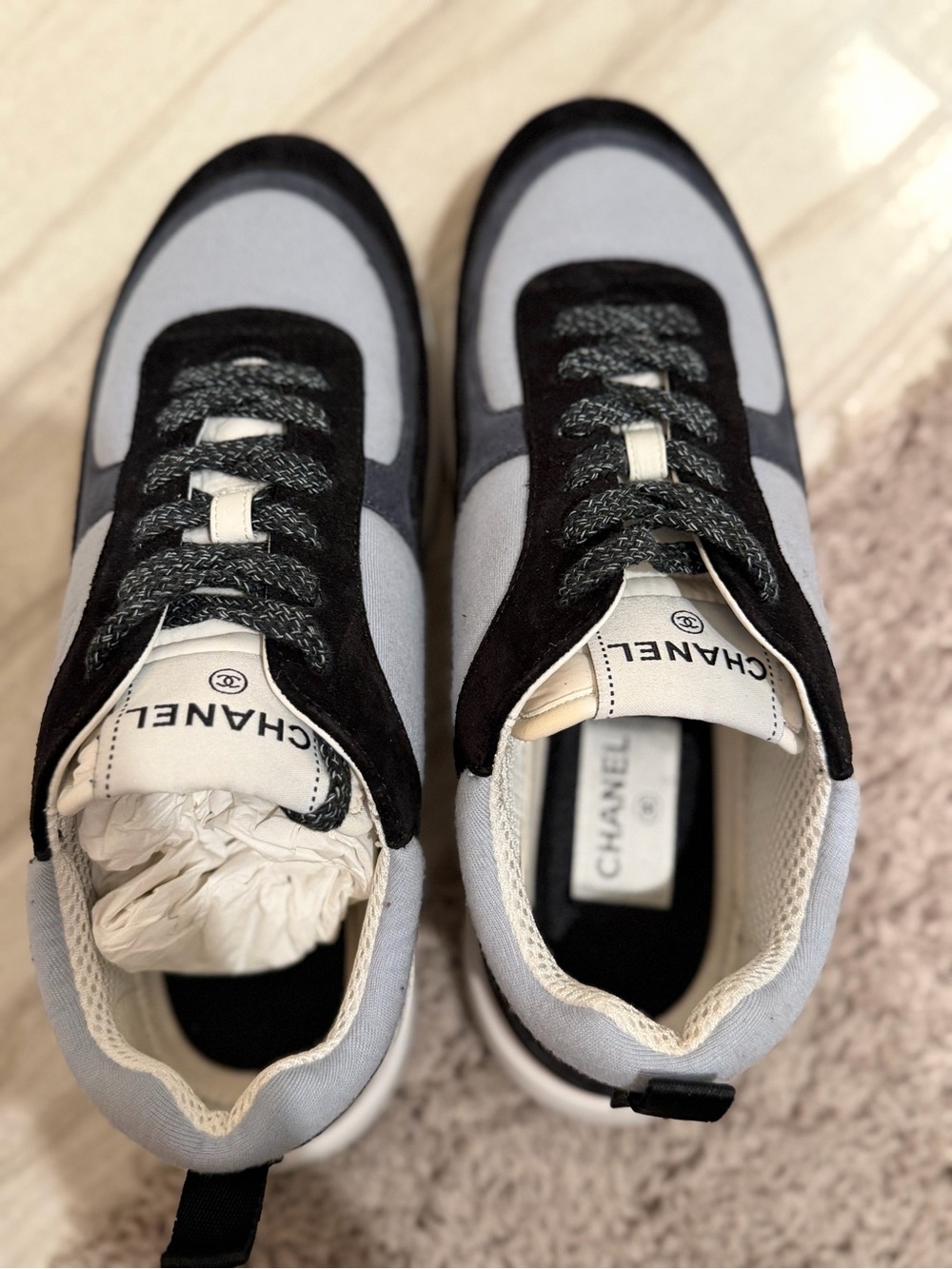 Chanel 22B Black Blue White  Lace Up Flat Runner sneaker size 38.5 - Picture 2 of 8
